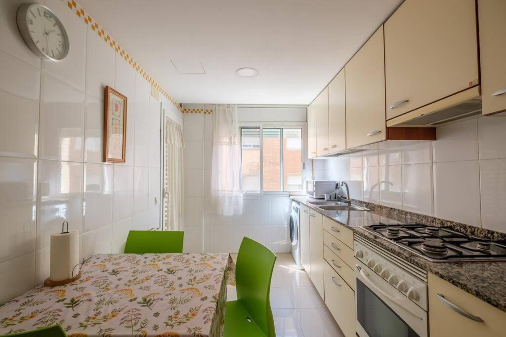 Apartamento En Complejo Residencial, Con Piscina. Salou Exteriör bild